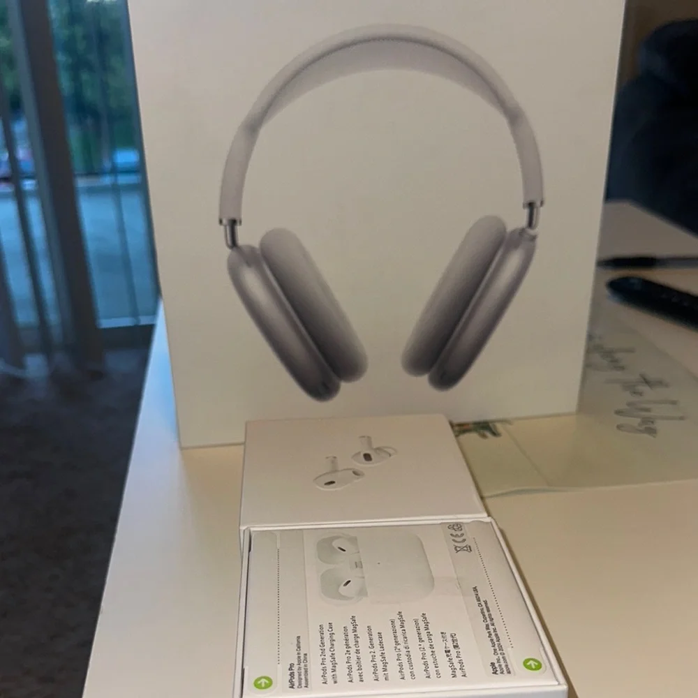Apple AirPods Pro.